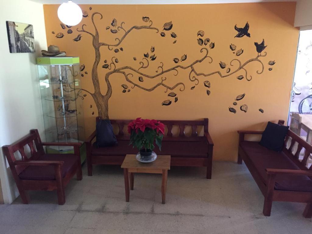 Los Nardos Hostel -Pet Friendly- オアハカ州 エクステリア 写真